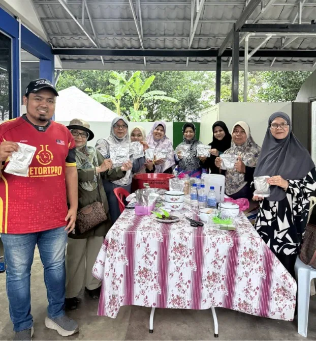 Program bersama komuniti Masjid Abdullah Fahim